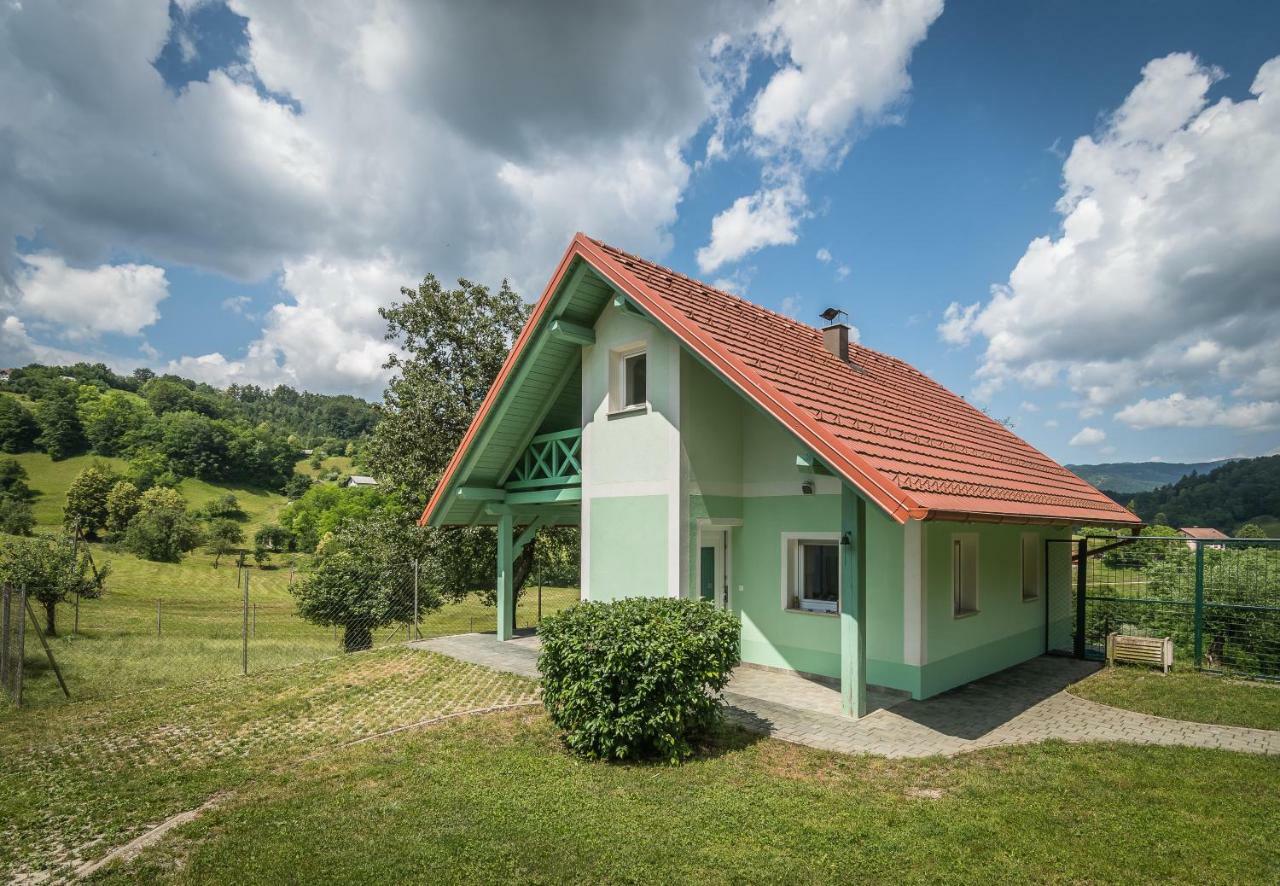 Holiday Home Neokrnjena Narava Sevnica Exteriér fotografie